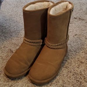 Like new! Bearpaw Brown Boots
